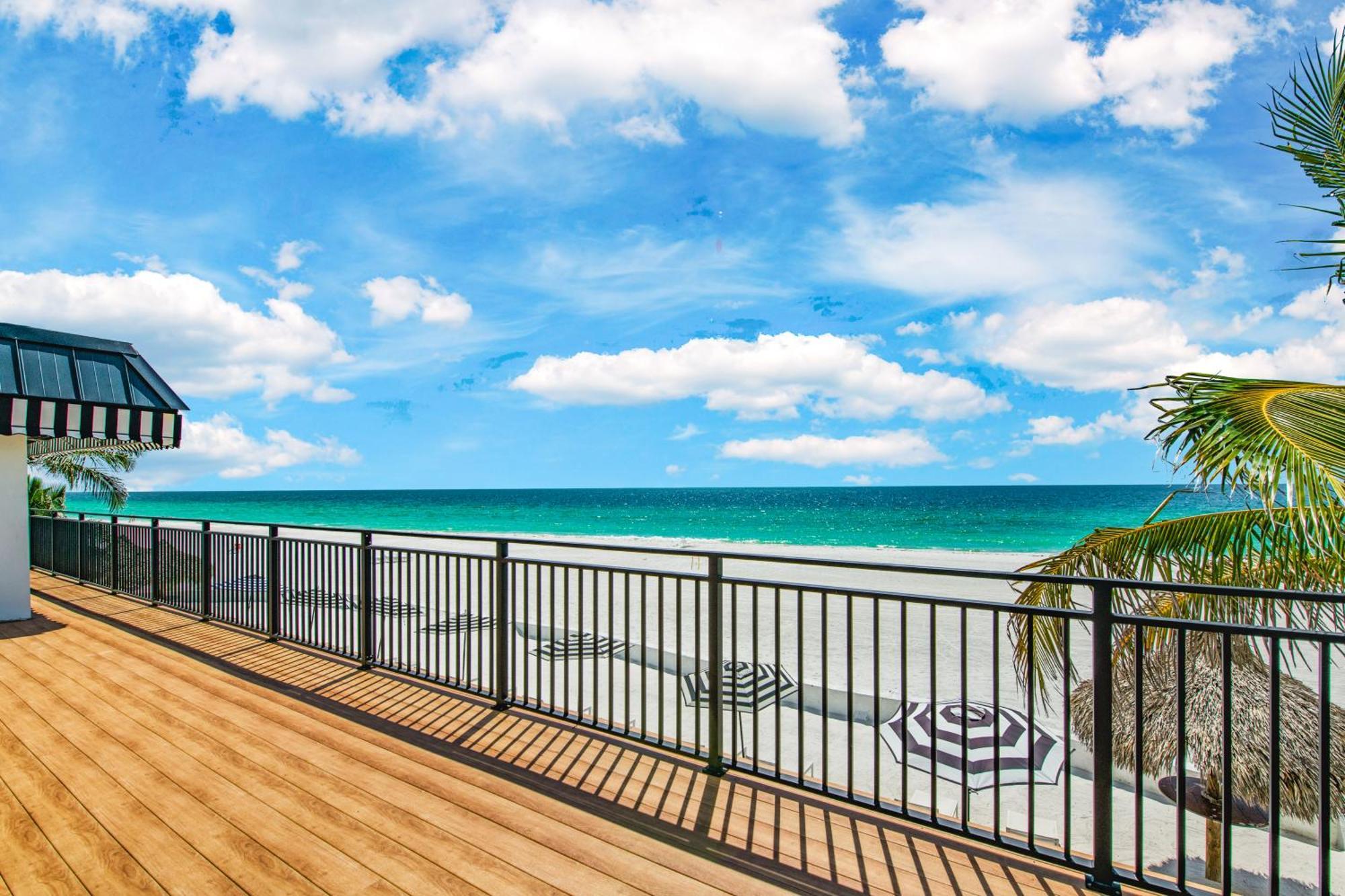 Seabreeze At Anna Maria Island Inn ブレイデントン・ビーチ エクステリア 写真